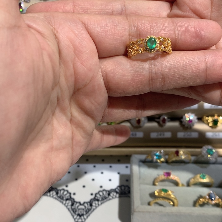 银S925镶嵌戒指祖母绿