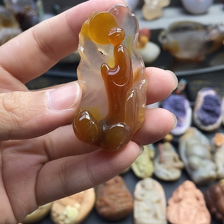未镶嵌其他石英质玉