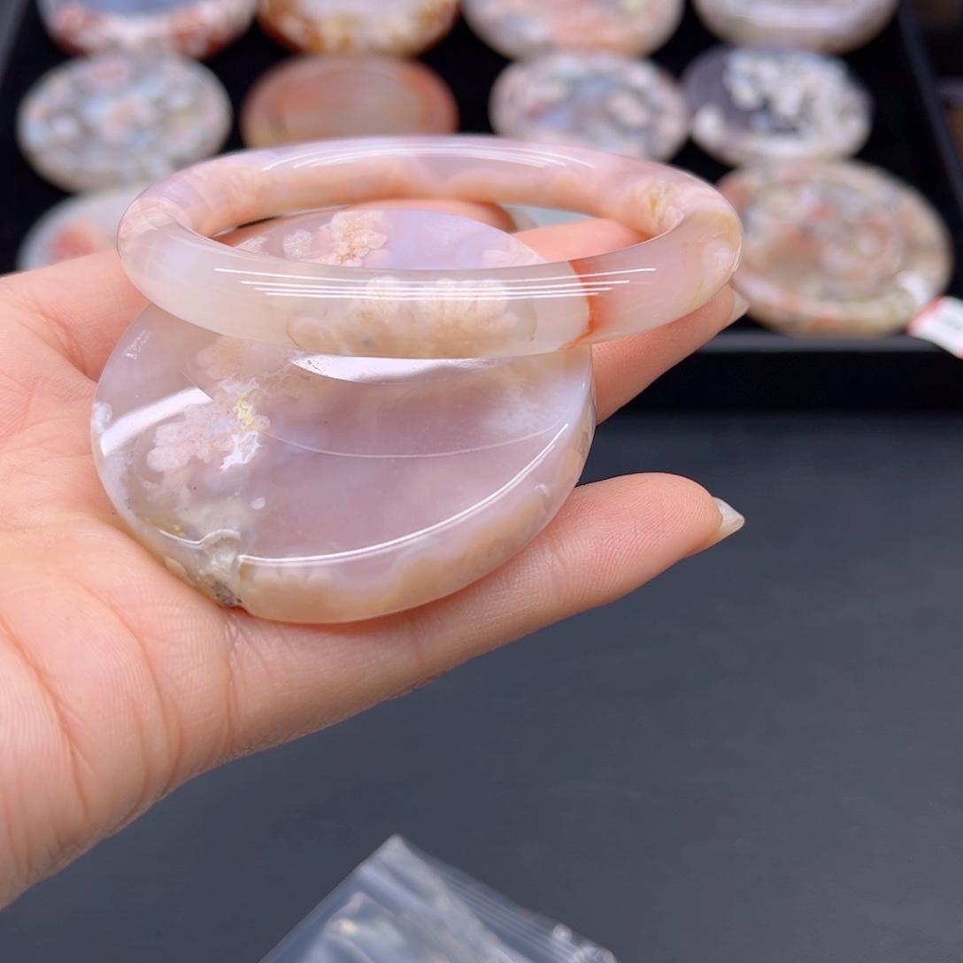 玛瑙/玉髓手镯未镶嵌?57.58