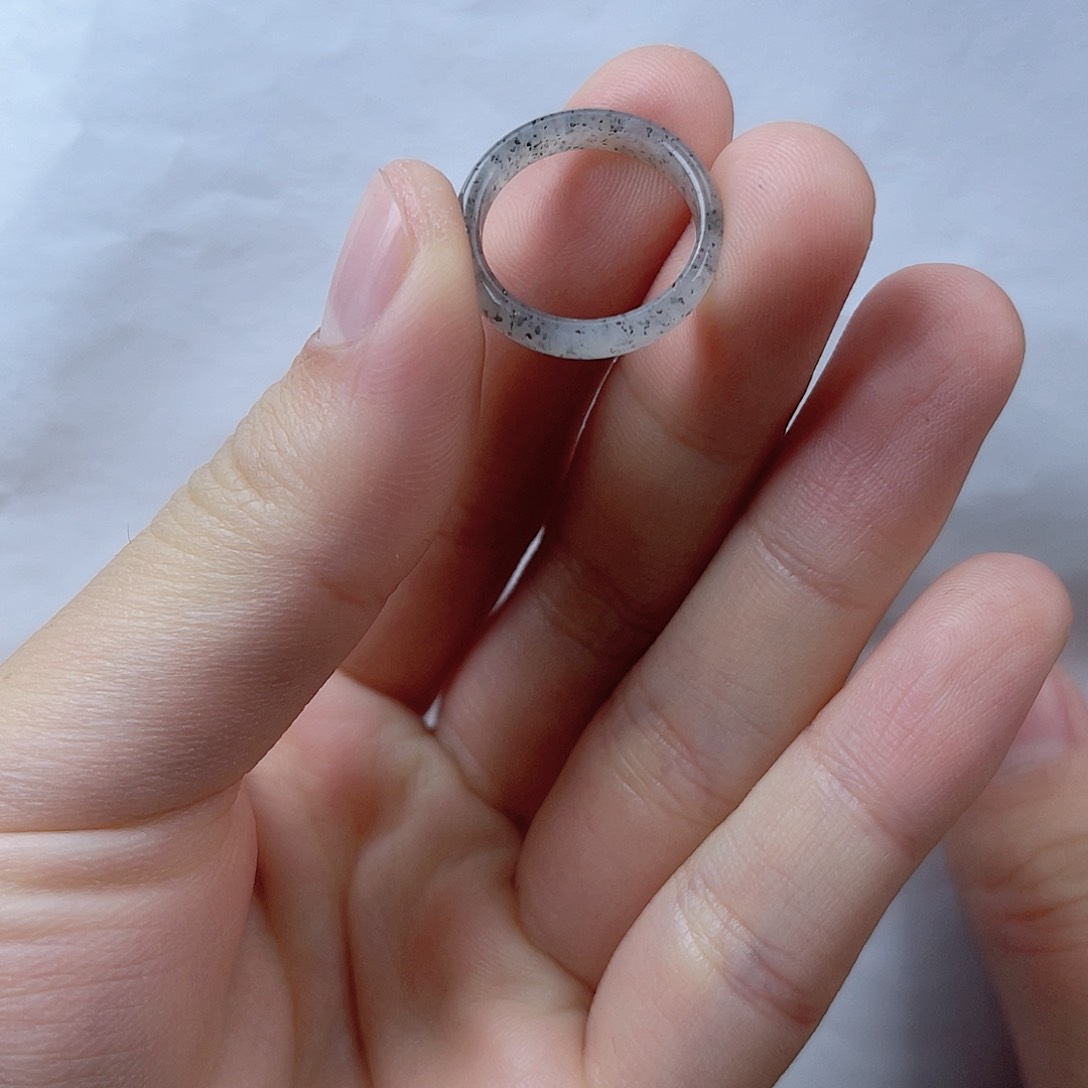 和田玉戒指16。k k未镶嵌