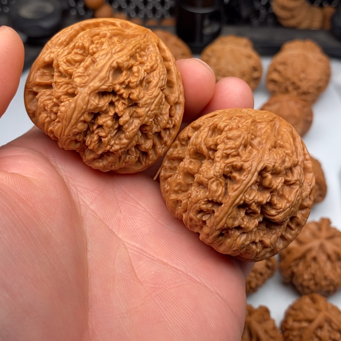 文玩核桃把件46粗筋