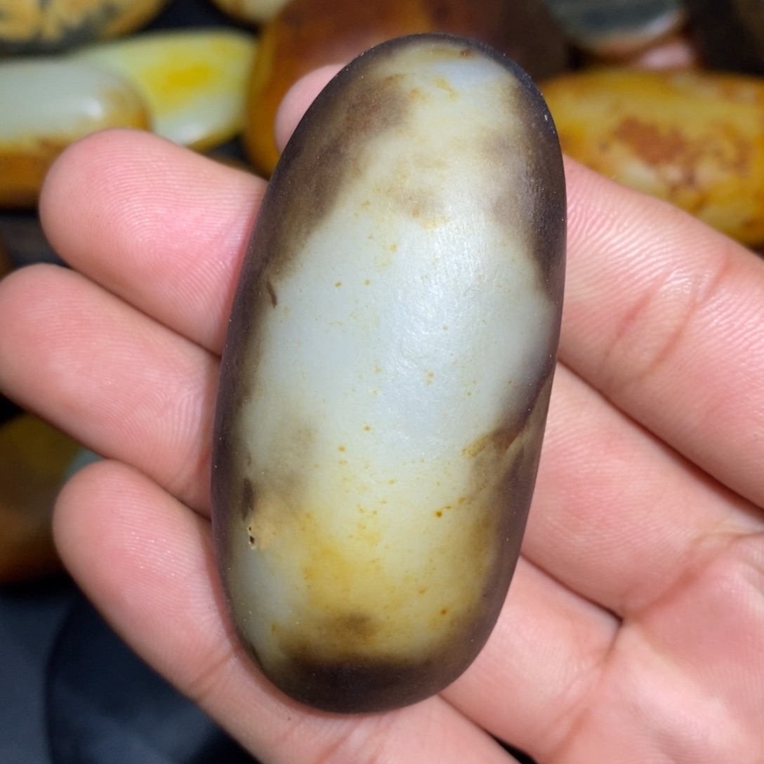 和田玉未镶嵌珠宝奇石