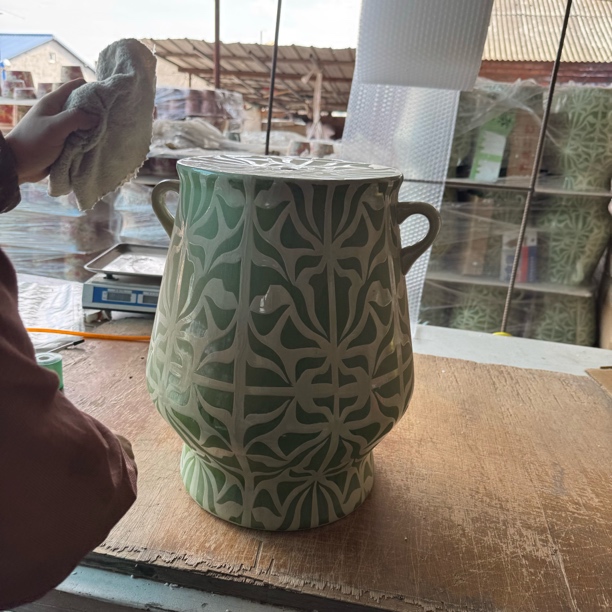外贸尾单陶瓷餐具，绿色鼓凳微瑕款