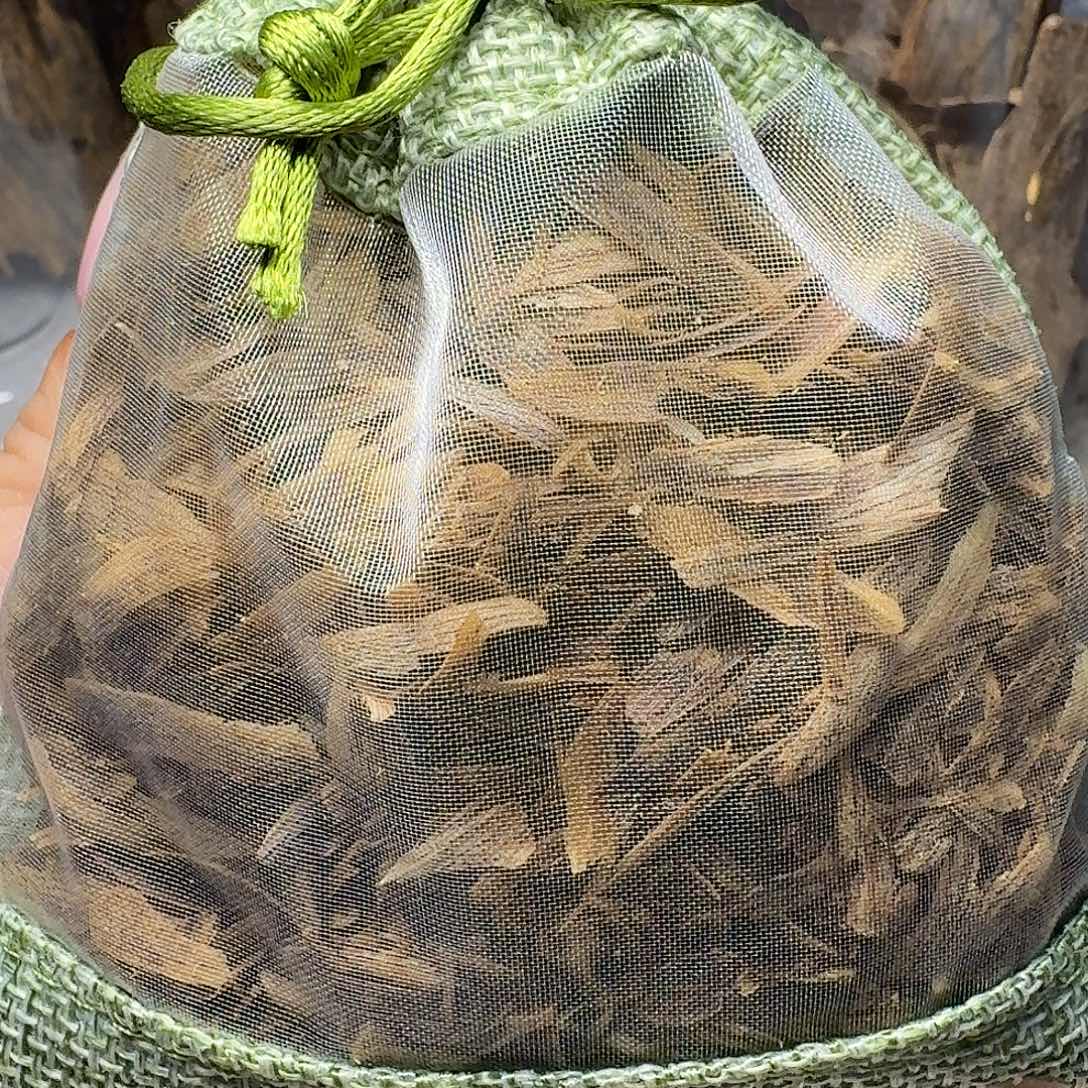 木海南老白棋沉水勾丝41克