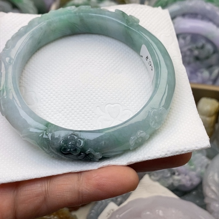 翡翠未镶嵌手镯55.8圈喜上眉梢212