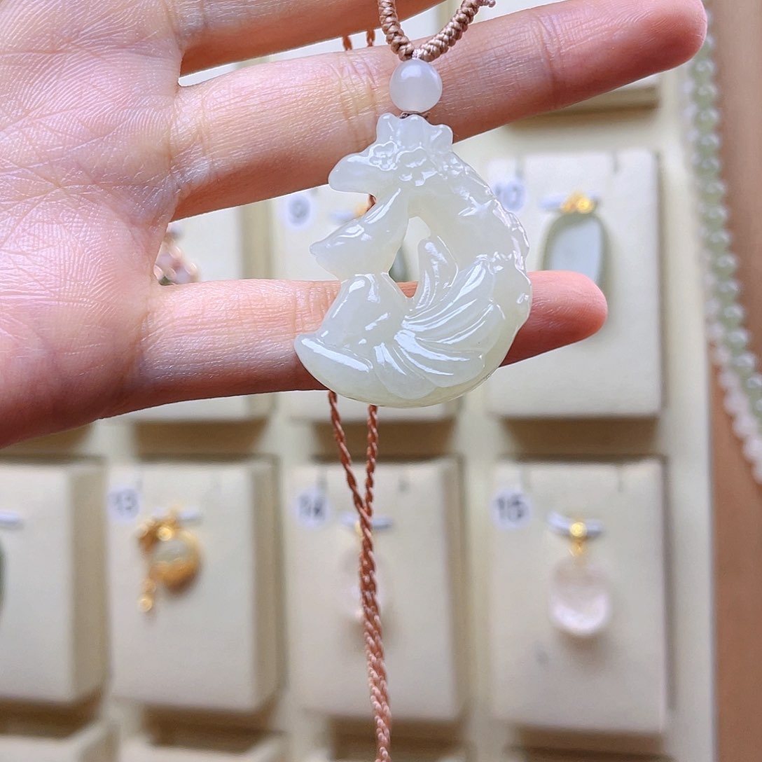 和田玉未镶嵌吊坠(赠链)早*.