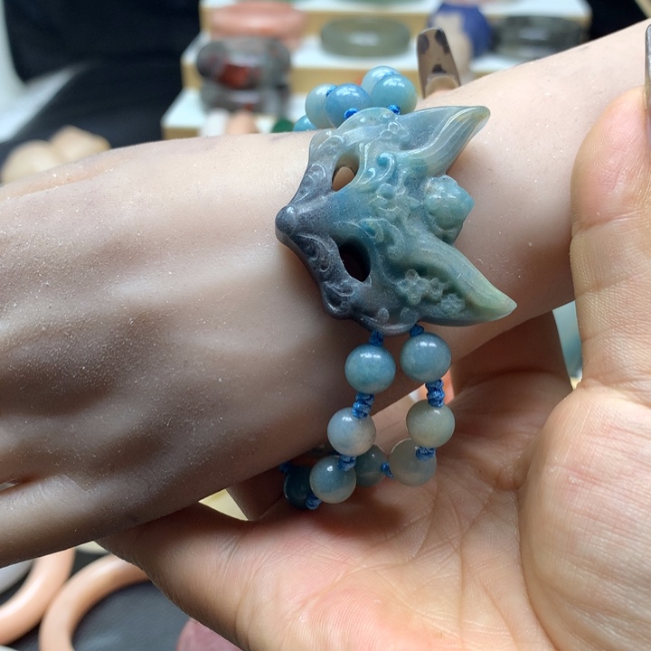未镶嵌手镯石英质玉周*青