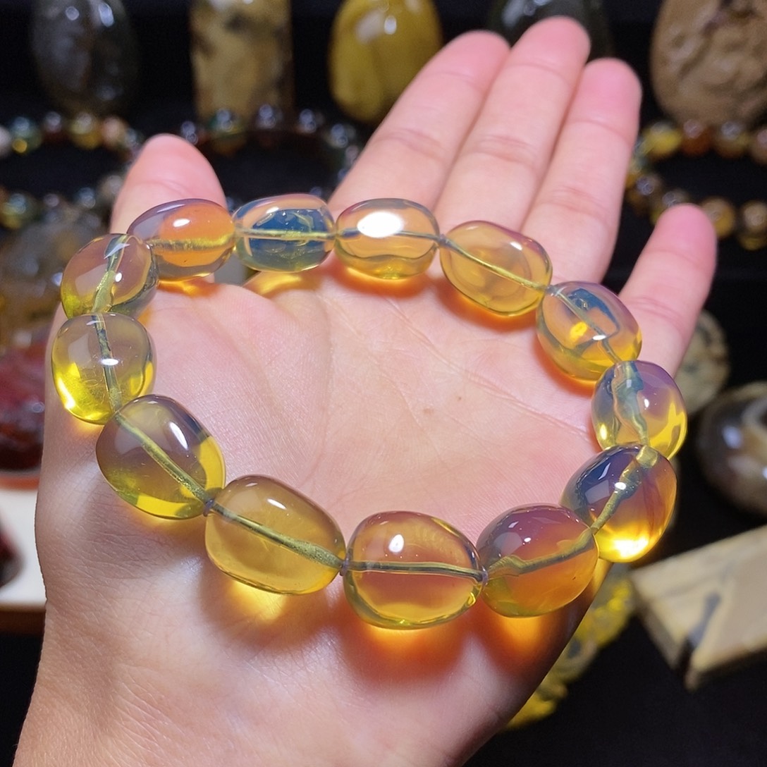 琥珀颈饰未镶嵌18.2克