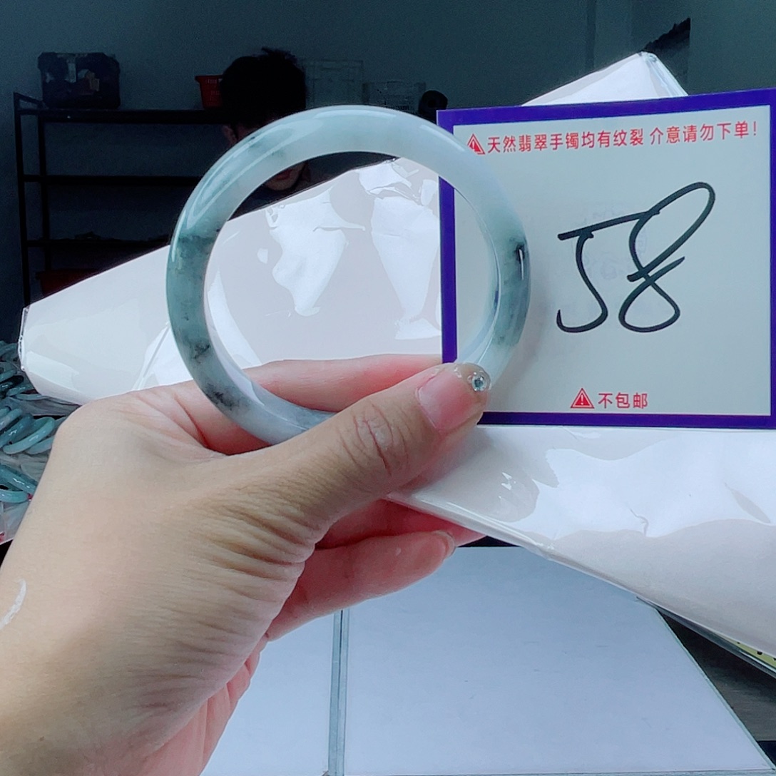 翡翠未镶嵌手镯翡翠