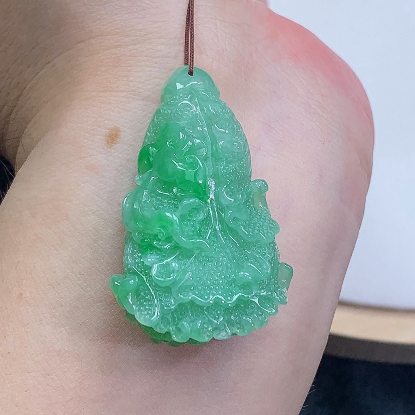 精雕 飘绿 白菜 吊坠 挂坠 20.24g 缅甸天然A货翡翠玉石