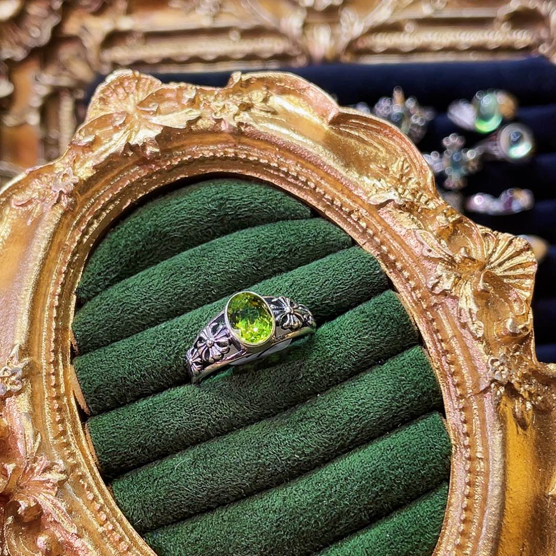 S***8925银橄榄克罗星戒指