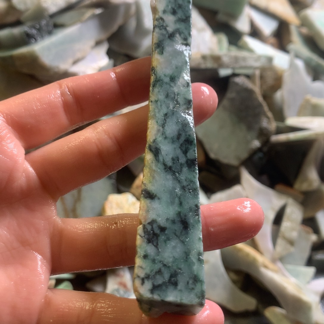 翡翠颈饰未镶嵌缅甸翡翠