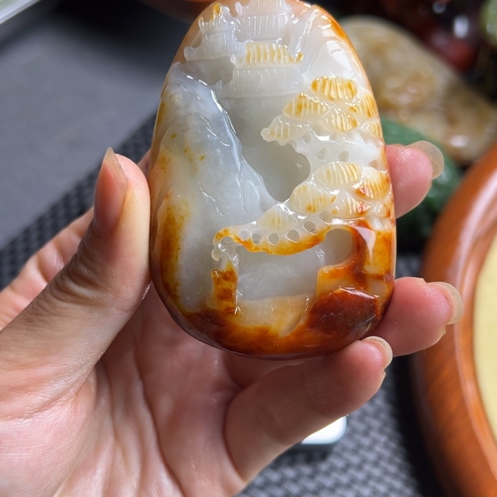 和田玉未镶嵌把件