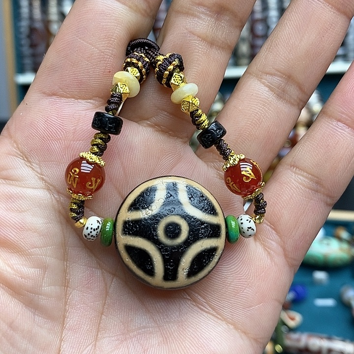 玛瑙/玉髓颈饰合金