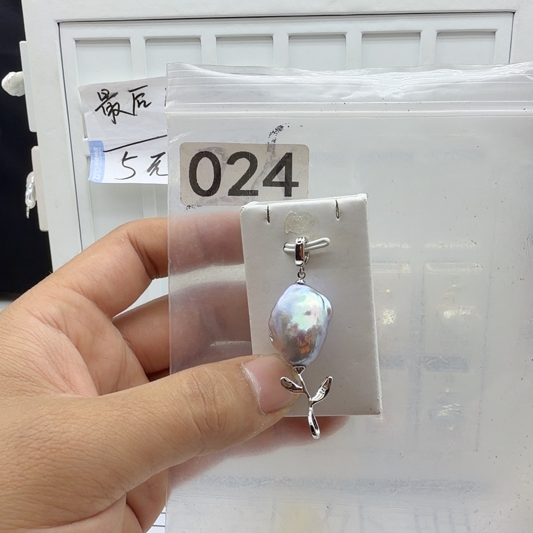 淡水珍珠颈饰合金