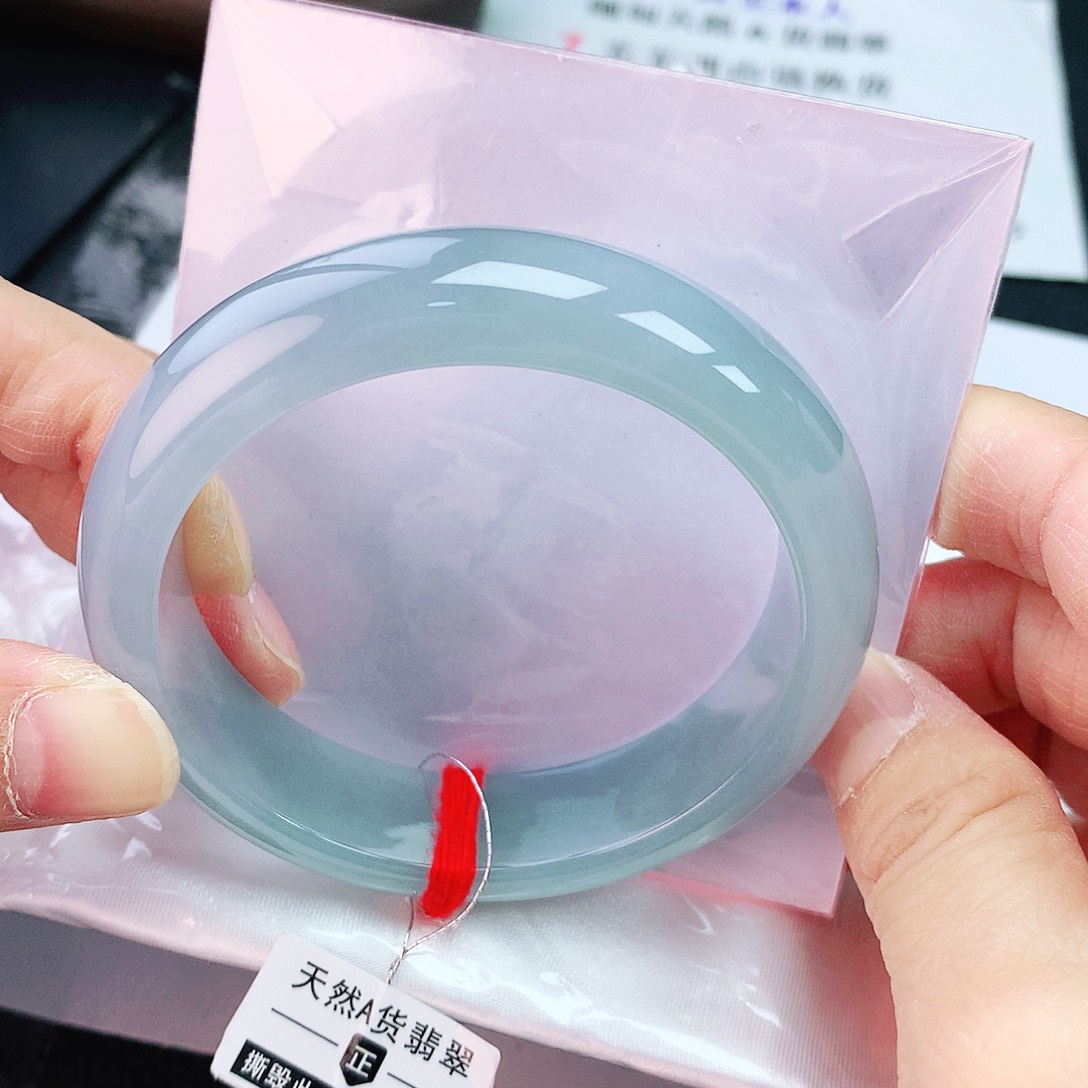 翡翠手镯未镶嵌56轮胎