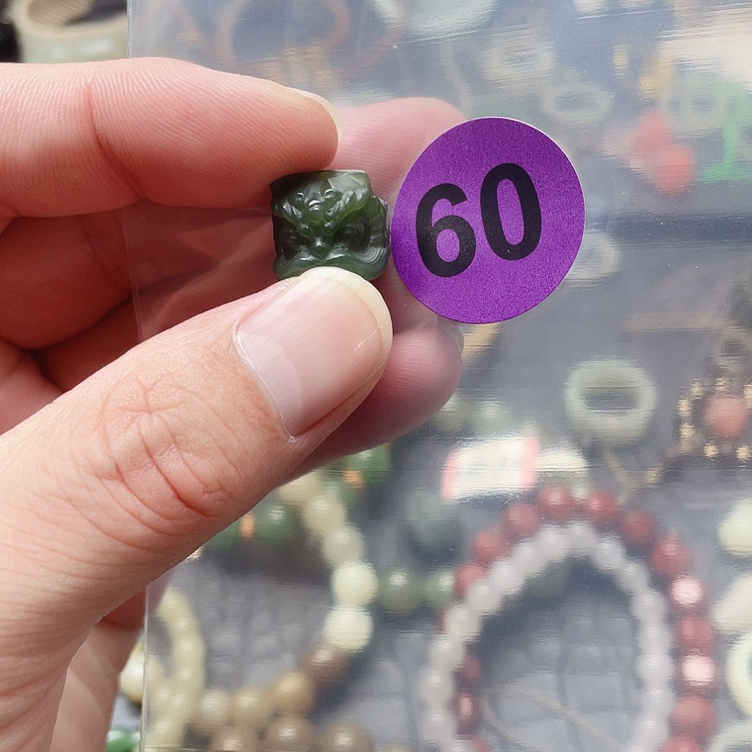 颈饰未镶嵌和田玉x****o