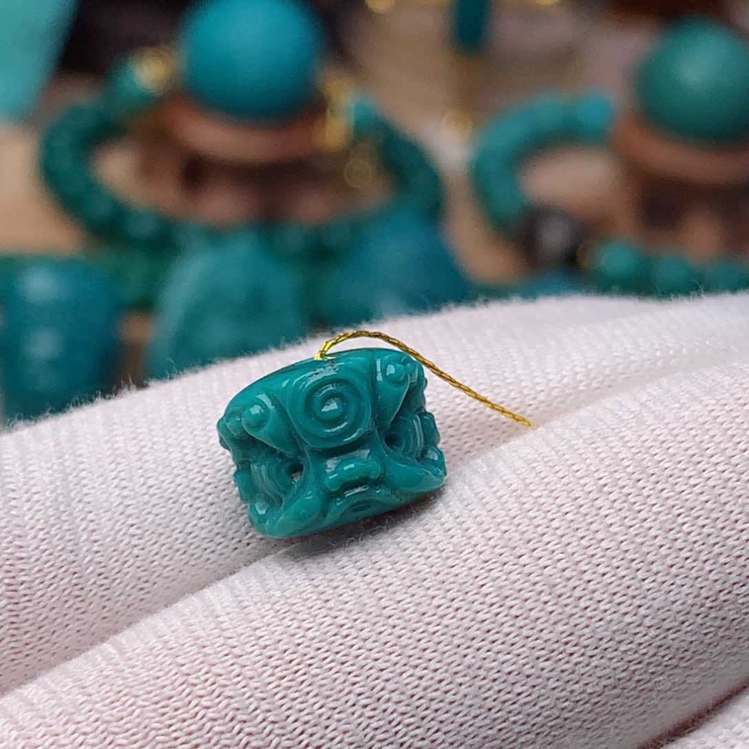 绿松石珠宝奇石未镶嵌