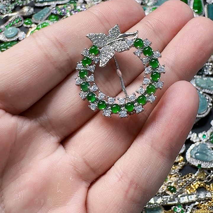 翡翠颈饰未镶嵌天然A货翡翠放漏