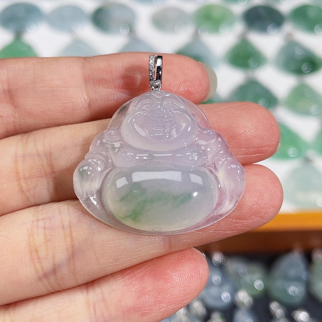 翡翠18K金镶嵌颈饰吊坠