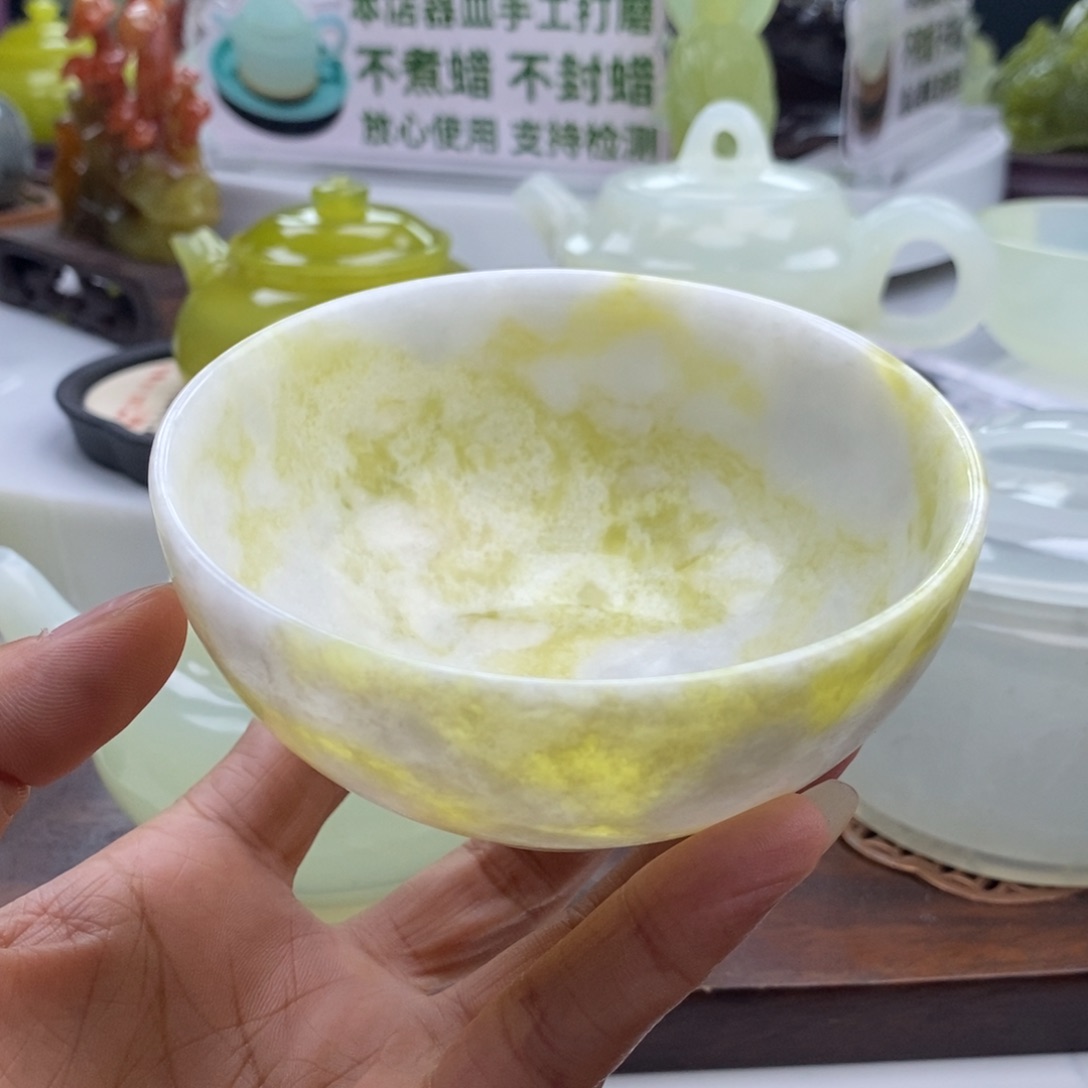未镶嵌岫玉四大名玉玉碗