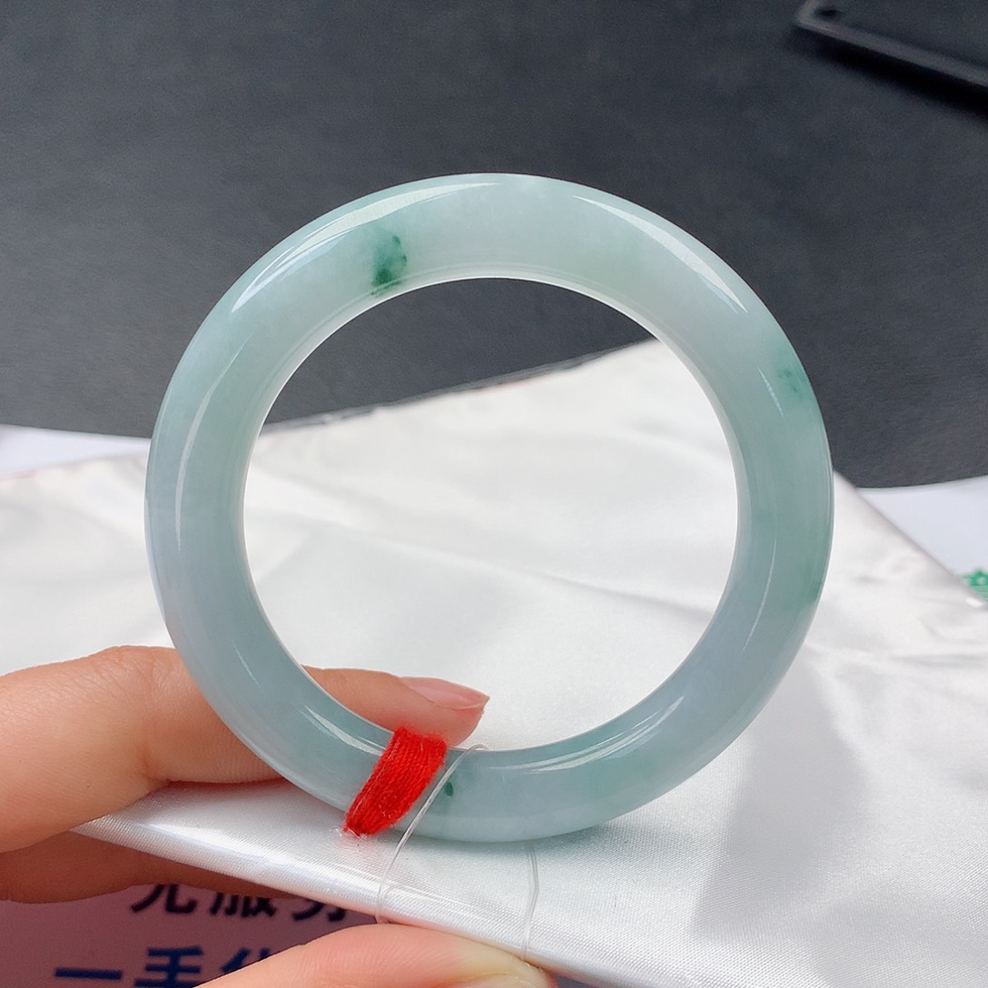 翡翠手镯未镶嵌?*52圆