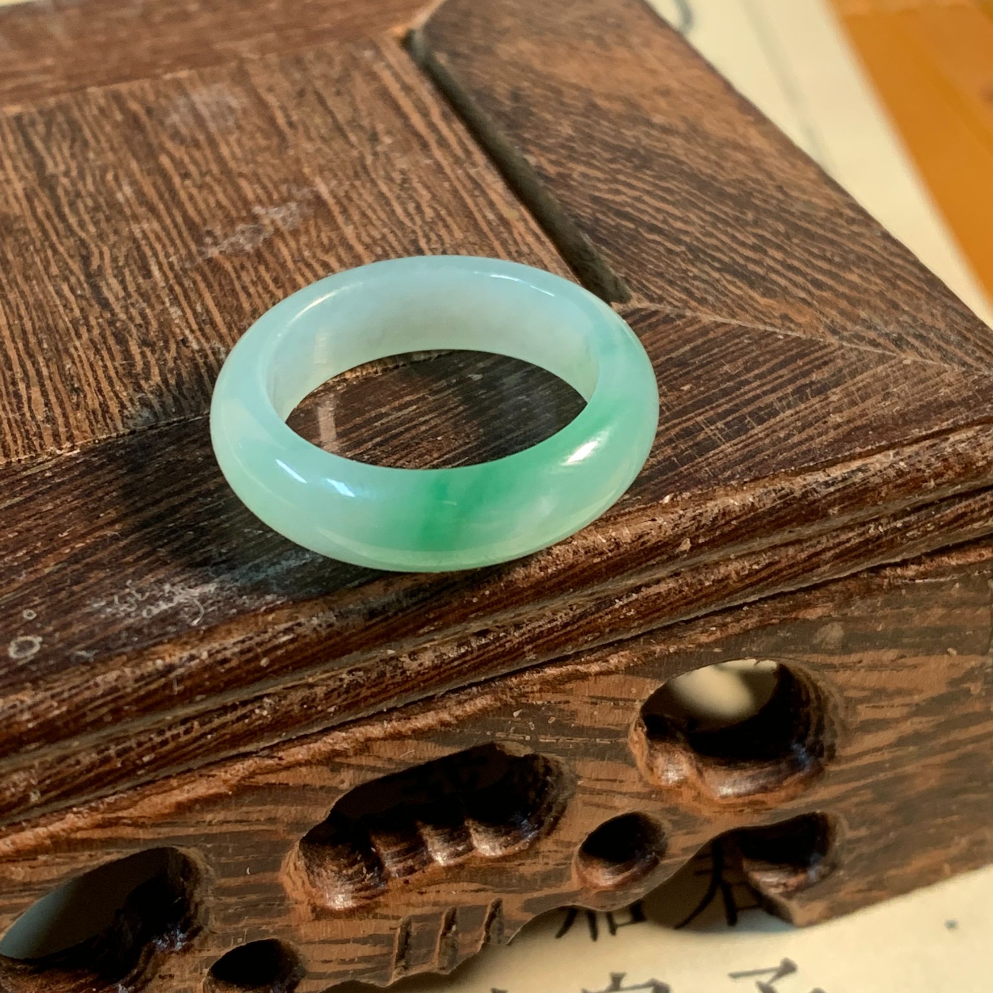 【千砡】冰种飘绿戒圈-15.5#