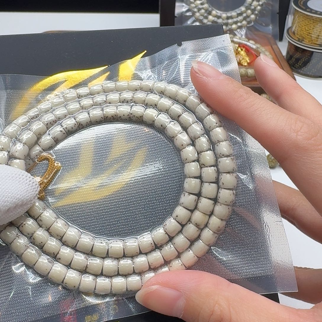 冰***雪星月菩提吊坠122一物一图冰白河豚6直切108