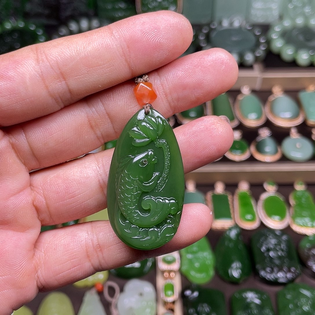 和田玉未镶嵌挂件碧玉鱼