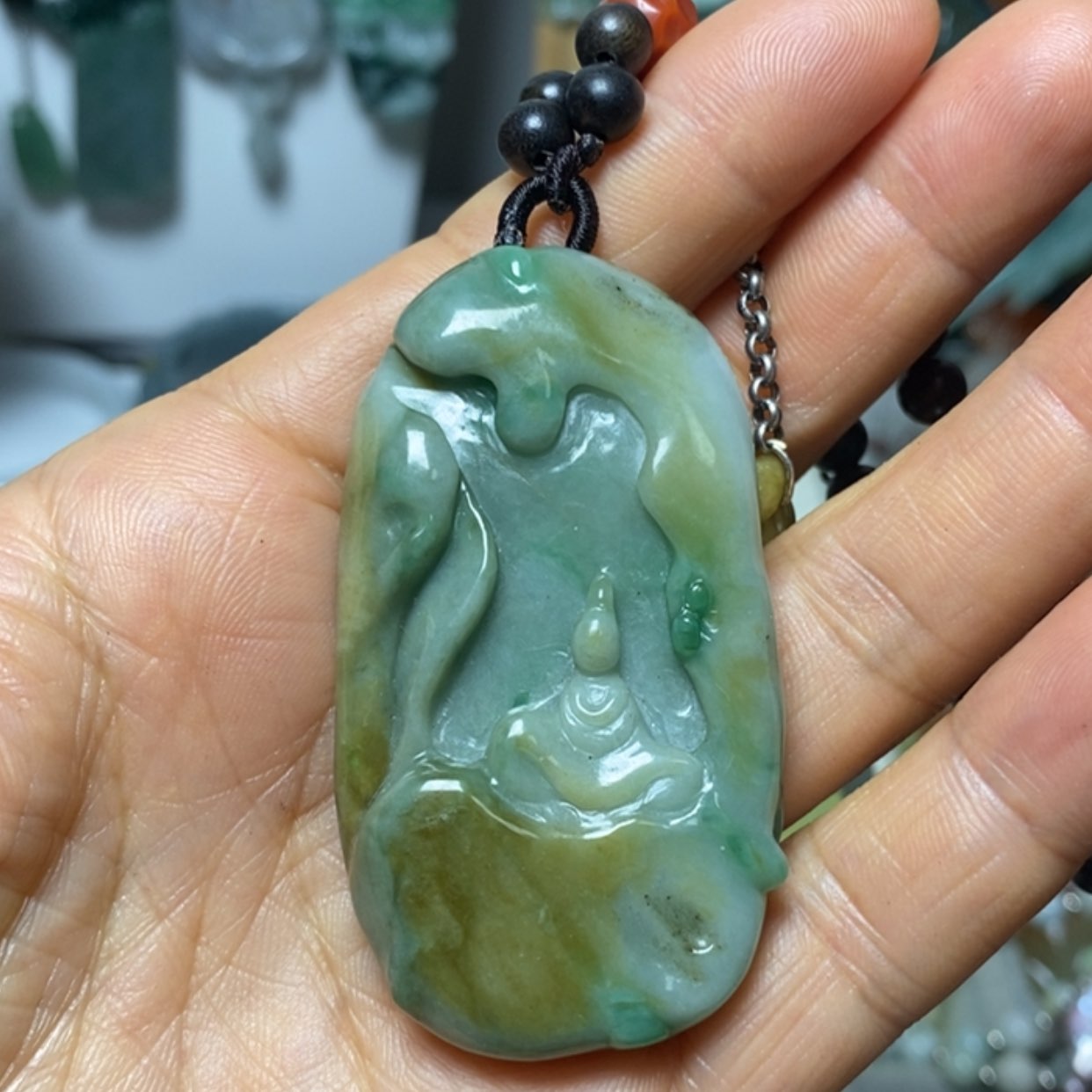 【闪购商品】翡翠吊坠(赠链)未镶嵌