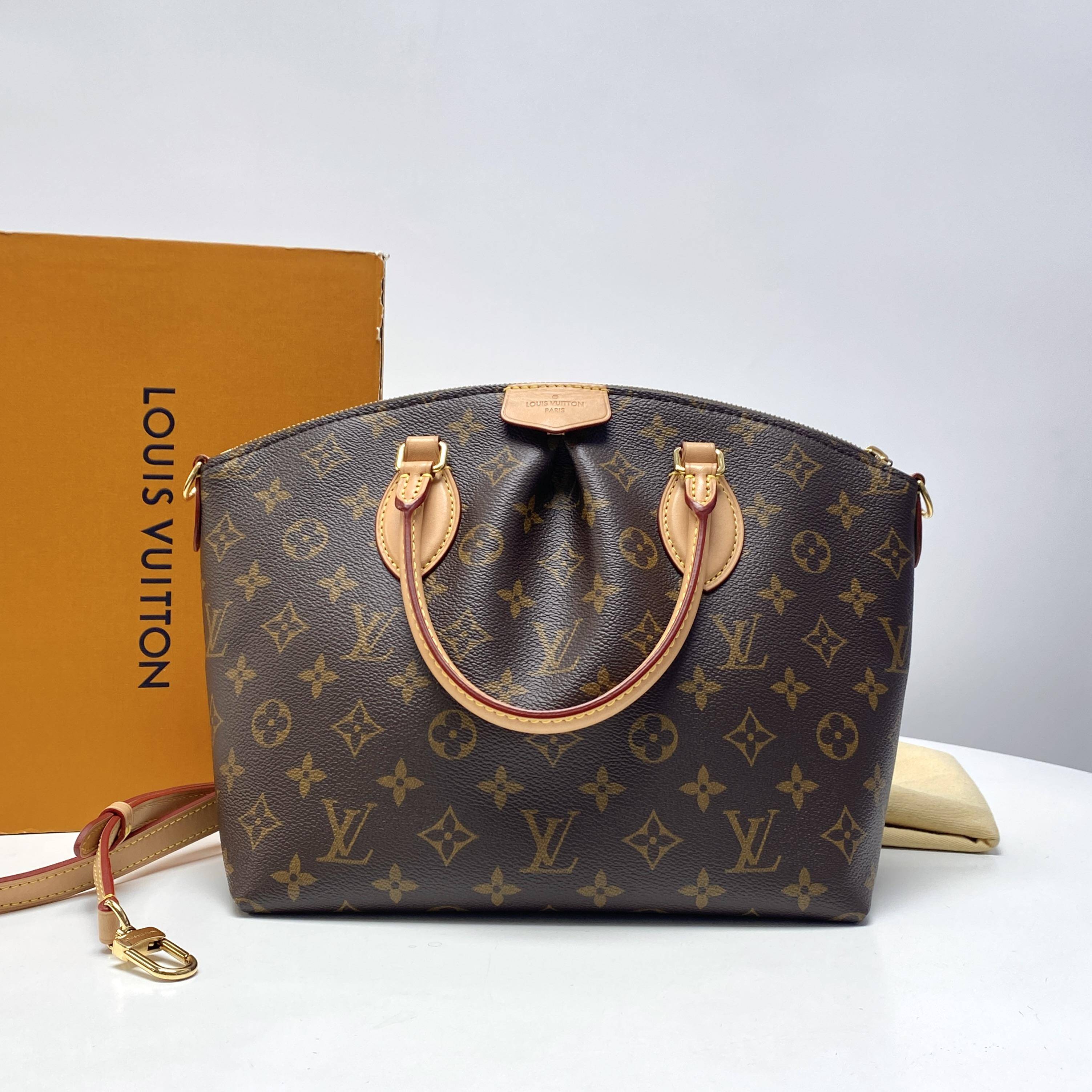 胖虎熙少/路易威登/95新/公价0/箱包/两用包/312501220181