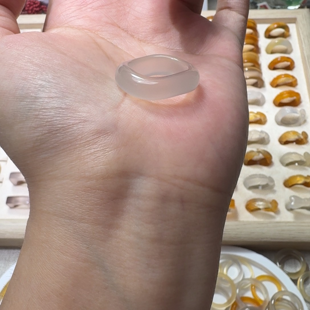 未镶嵌戒指玛瑙/玉髓663港14