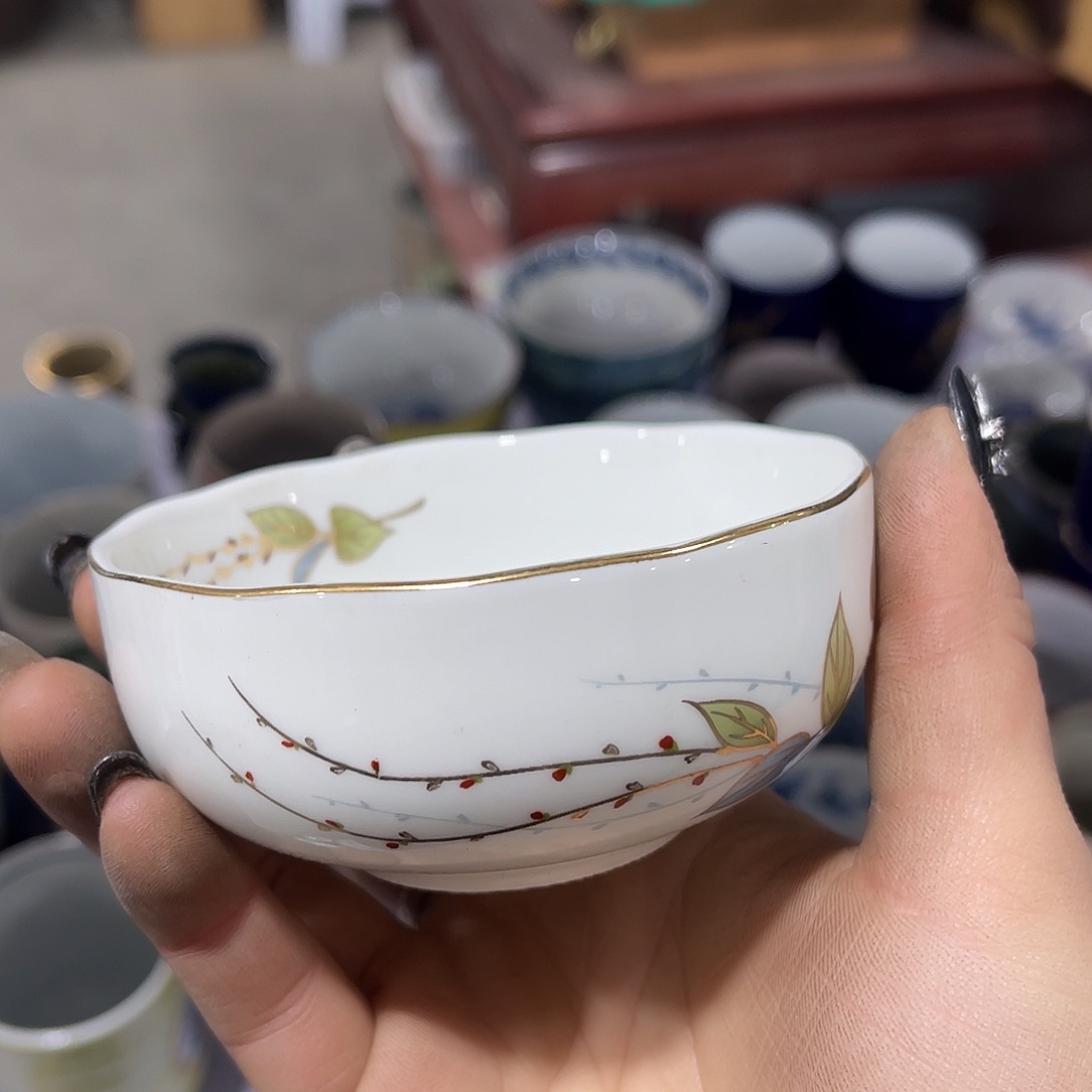 瓷片?*我在上课你先吃早餐