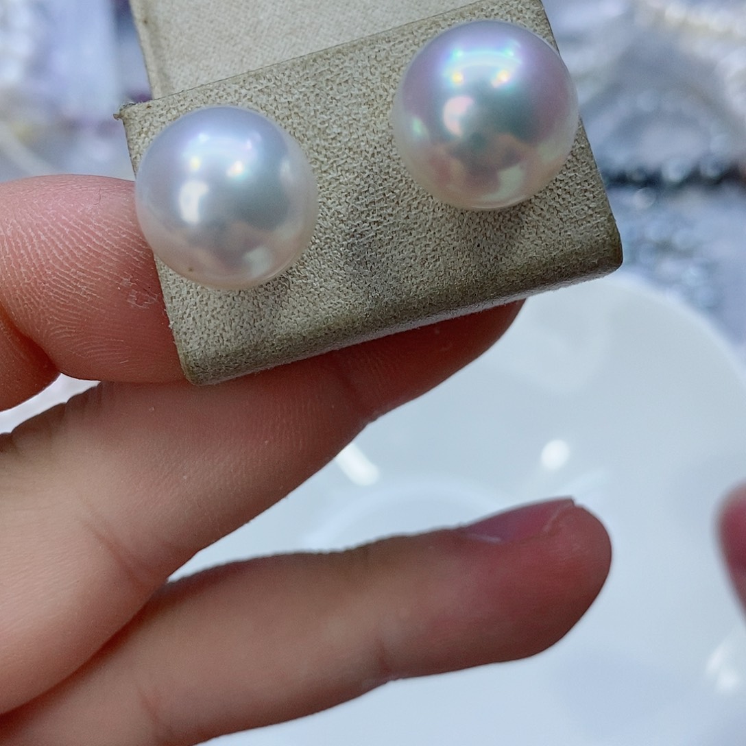 海水珍珠耳饰18K金镶嵌
