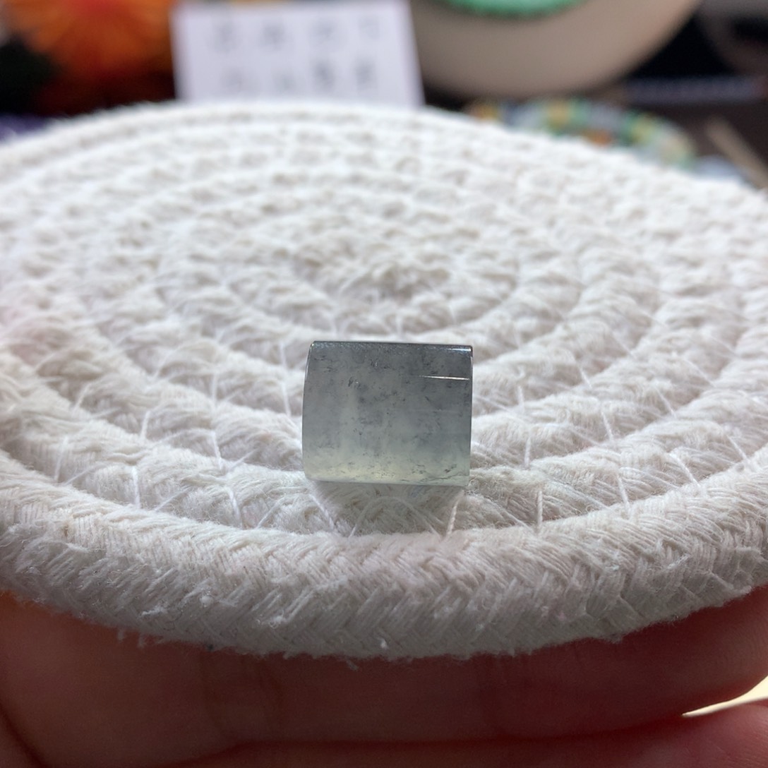 翡翠颈饰未镶嵌翡翠高冰黑钢桶珠