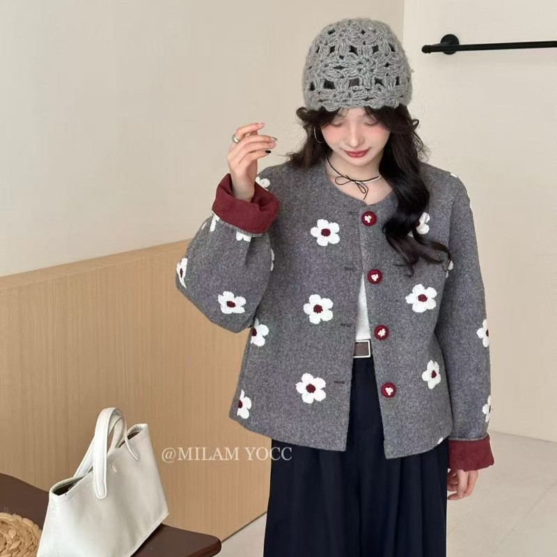 洈水梅子（花朵上衣）