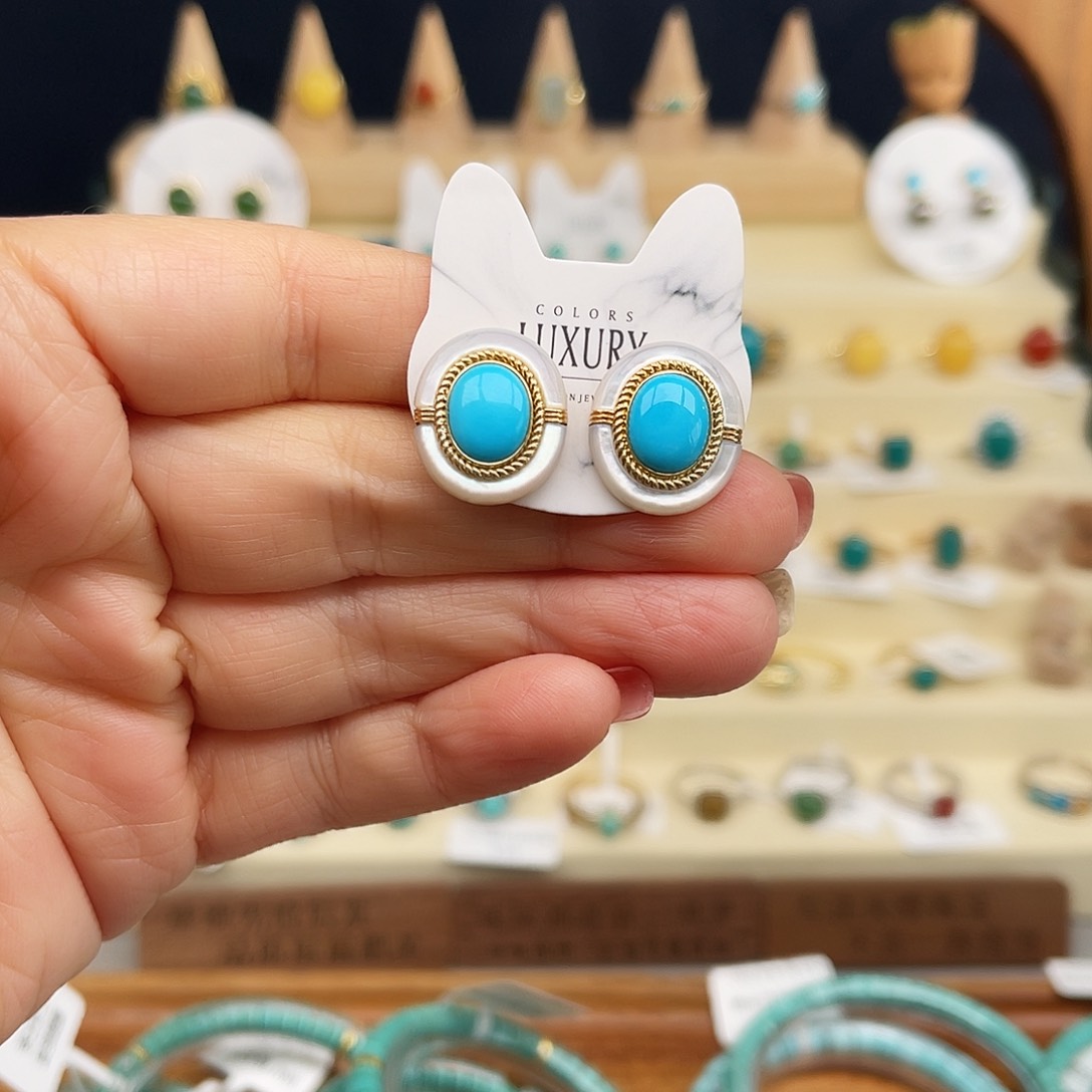 绿松石耳饰18K金镶嵌