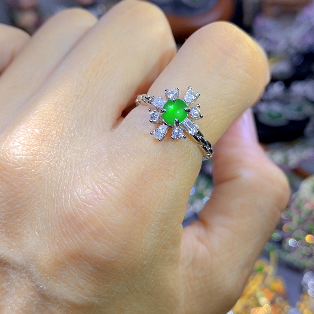 翡翠颈饰银S925镶嵌天然翡翠