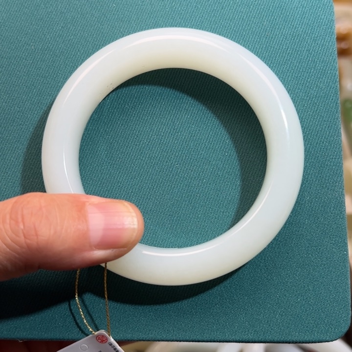 和田玉（糖玉）手镯未镶嵌