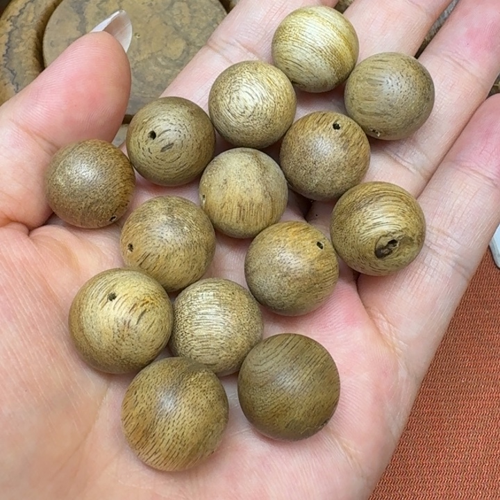 大叶紫檀（黑酸枝木类）