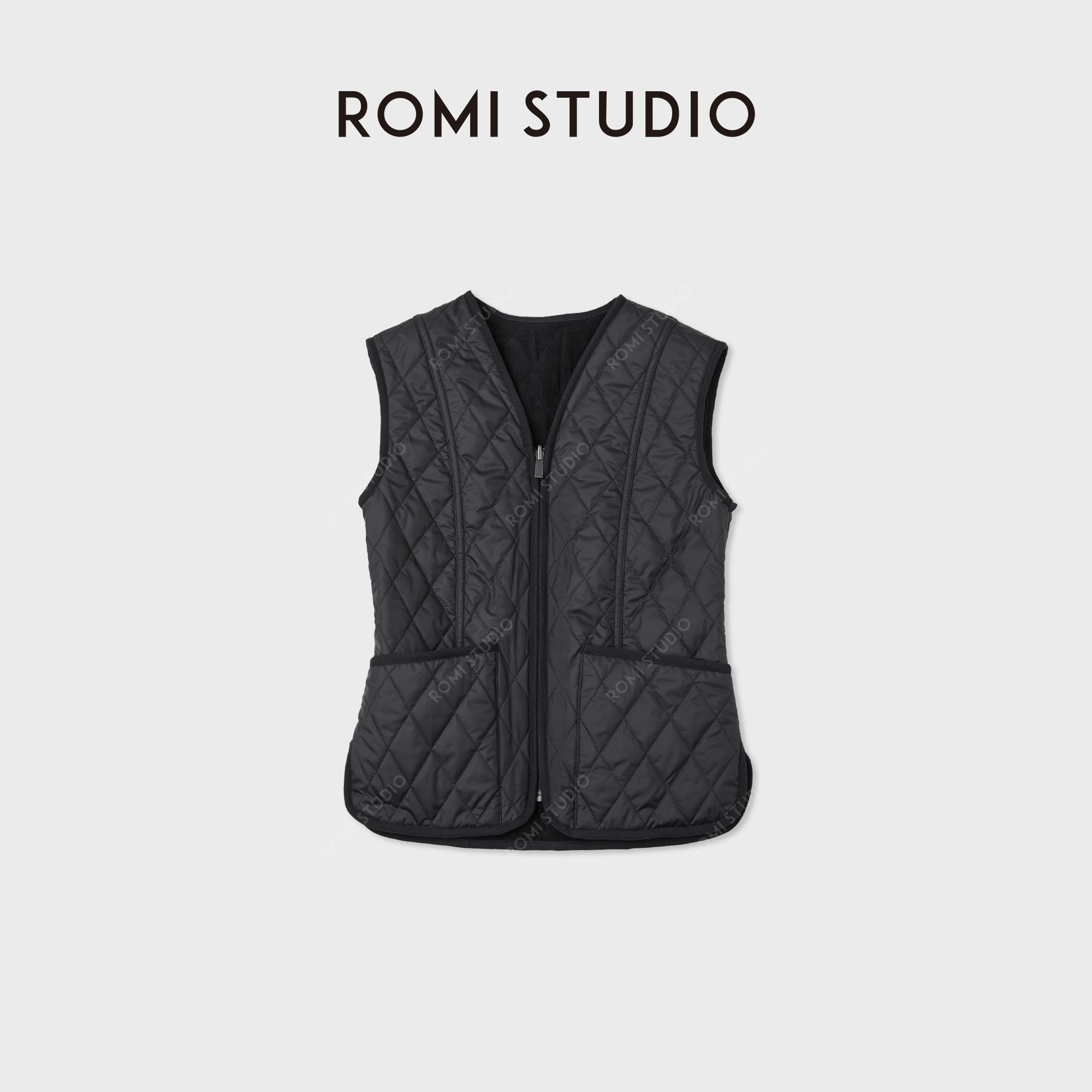 ROMI STUDIO“轻盈锁温”双面超密防风摇粒绒夹棉马甲 RWCWWG5556