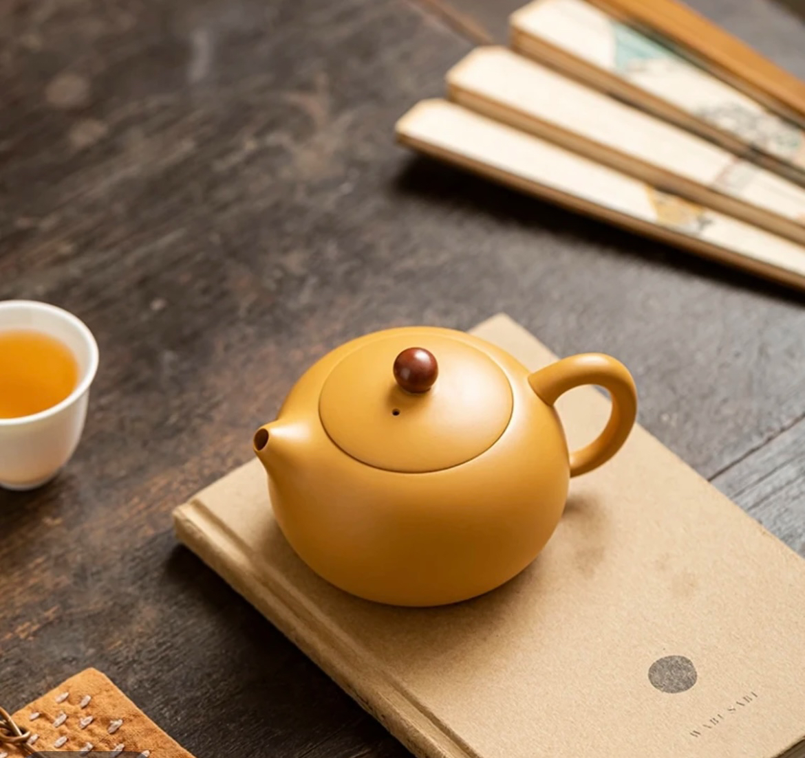 、黄金段西施凤鸣壶