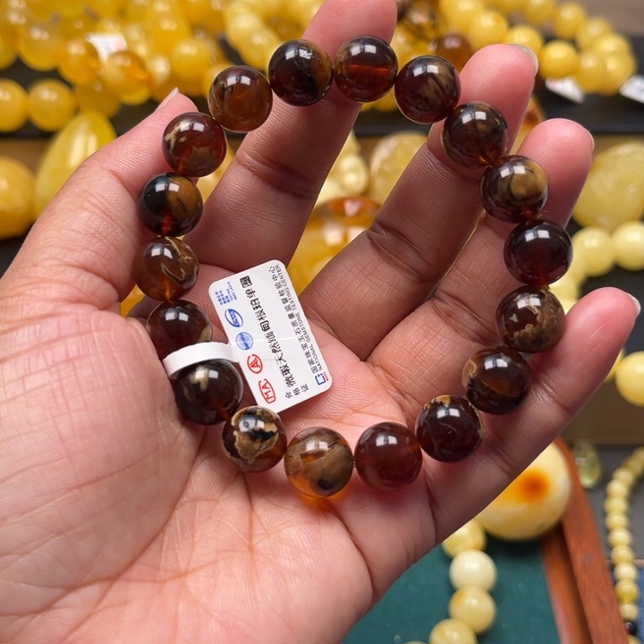 森***记琥珀未镶嵌珠宝奇石M306号