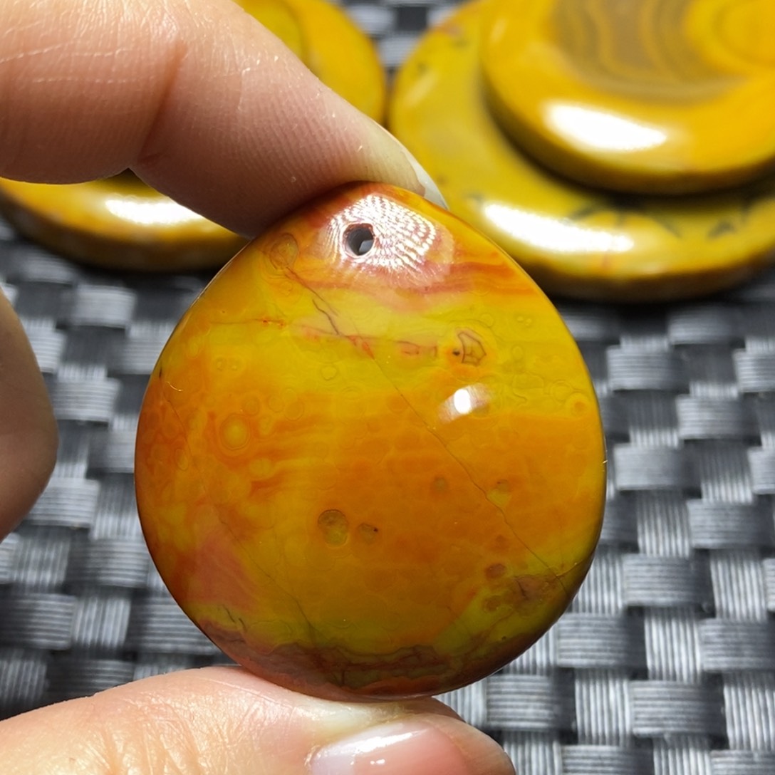 玛瑙/玉髓挂坠未镶嵌