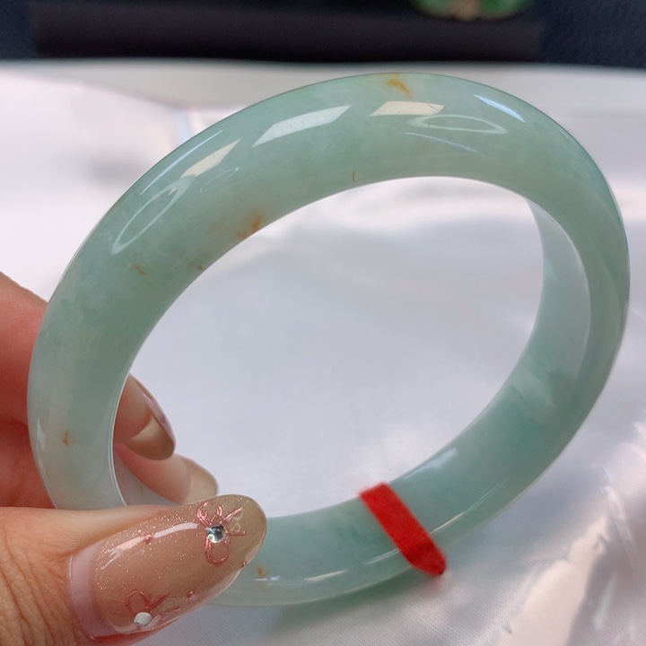 翡翠手镯未镶嵌59圈