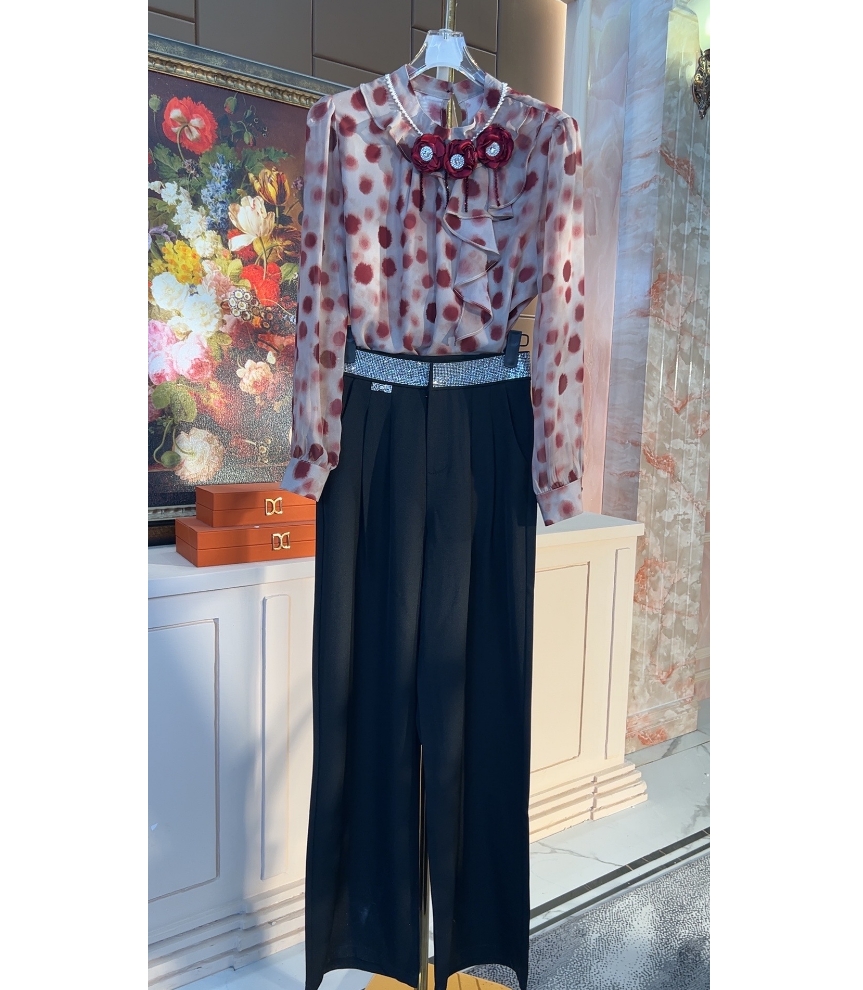 芙娜妮轻奢2025新款小众设计气质显瘦名媛女装两件套 F2510921