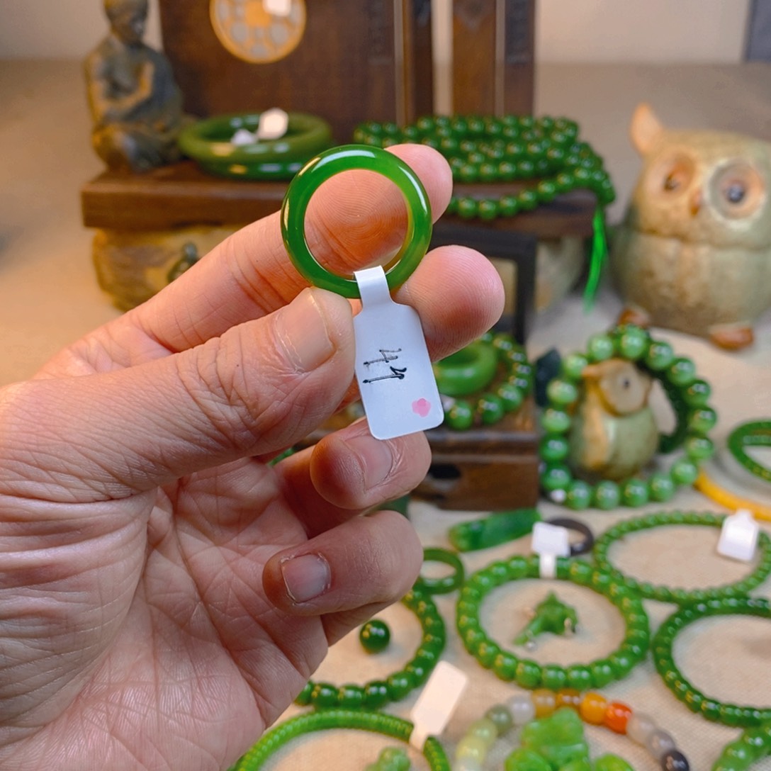 和田玉颈饰未镶嵌小*龙