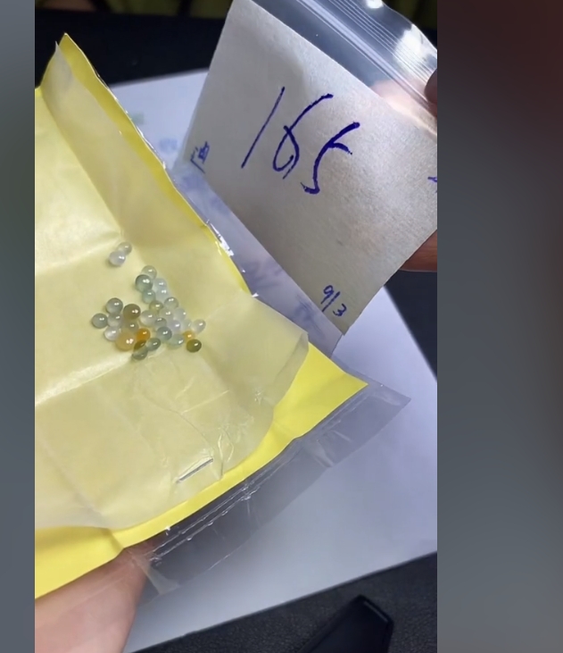 定制翡翠未镶嵌缅甸翡翠天然A货024