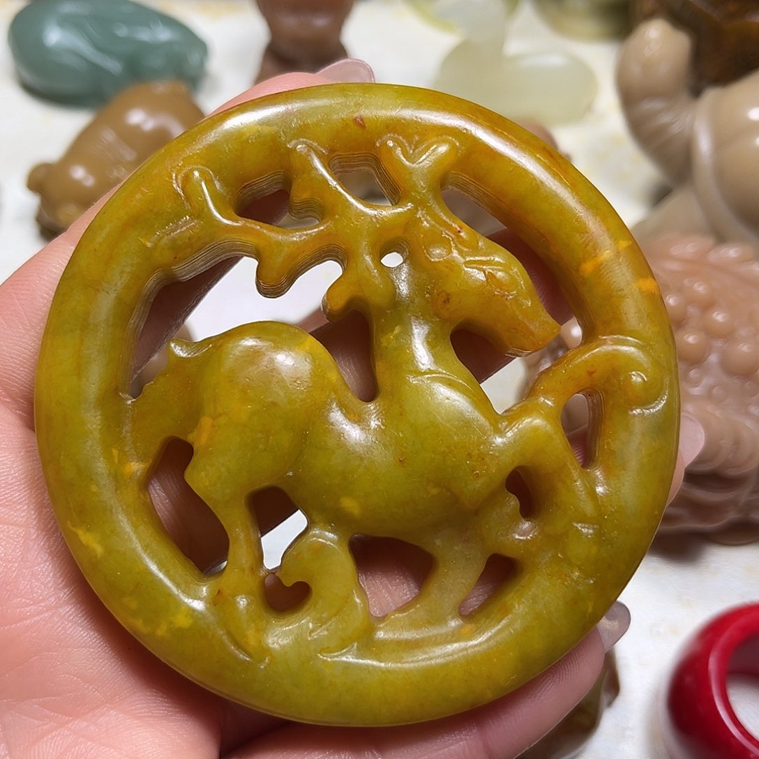 白玉菩提吊坠白玉菩提吊坠