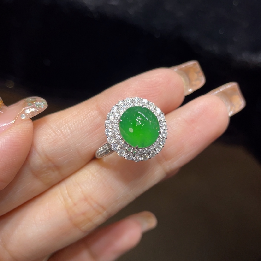 翡翠颈饰18K金镶嵌天然缅甸翡翠